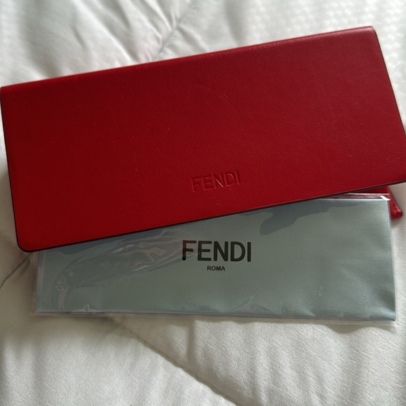 Fendi Tortoiseshell Reflective Lens Sunglasses - Picture 5 of 6